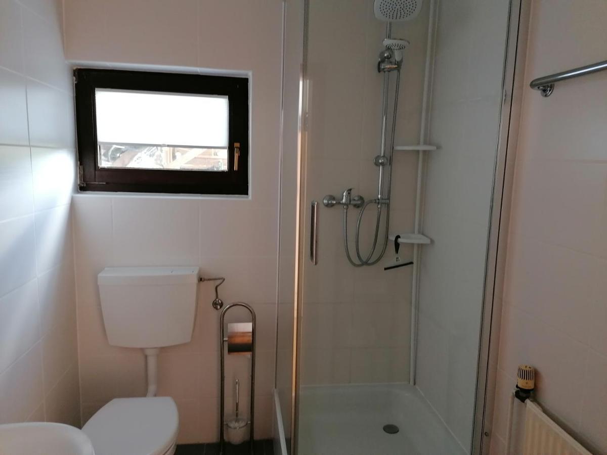 Pension Und Bistro" Dat Olle Fischerhus" Hotel Ralswiek Bagian luar foto